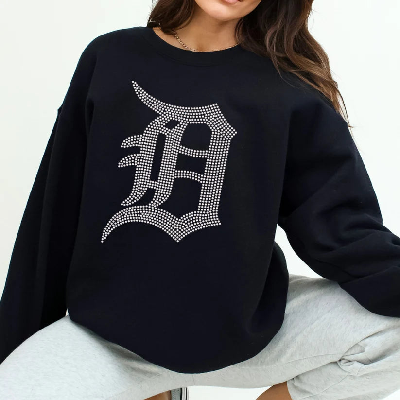 Old English D Spangle Design